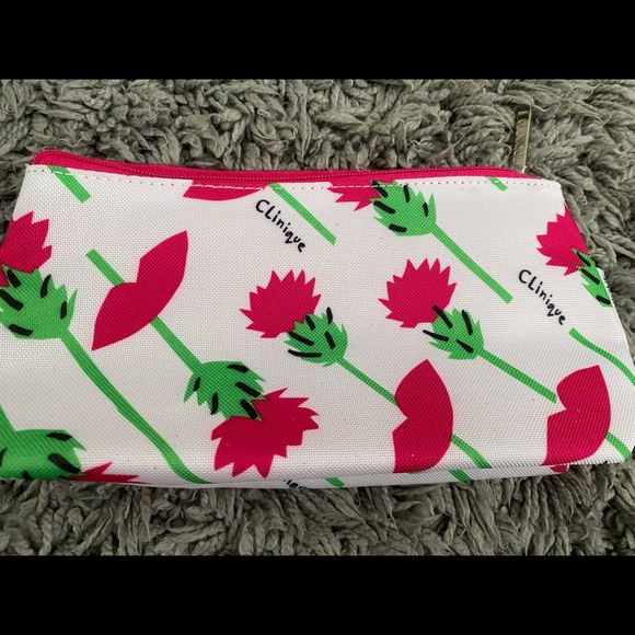 Makeup bag - Picture 2 of 3
